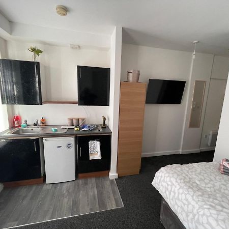 Bv Comfy Budget Studio At Quebec Street Bradford Бредфорд Екстер'єр фото